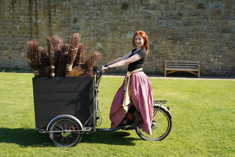 Alnwick: Alnwick Castle Ticket - Finding Hogwarts around the Outer Bailey