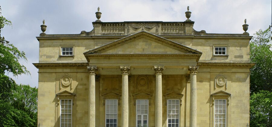 Bath : 2 Hour Historic Walking Tour With An App - Ending with Jane Austen’s Courtyard Apartment