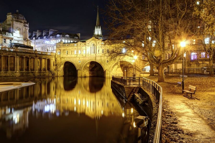 Bath: 90-Minute Private Ghost Walking Tour - Key points at a glance