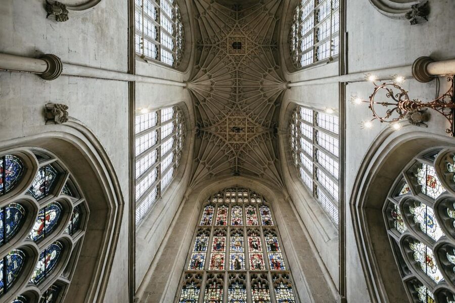 Bath: Bath Abbey and Discovery Centre Entry - Follow the story from medieval stone to modern energy