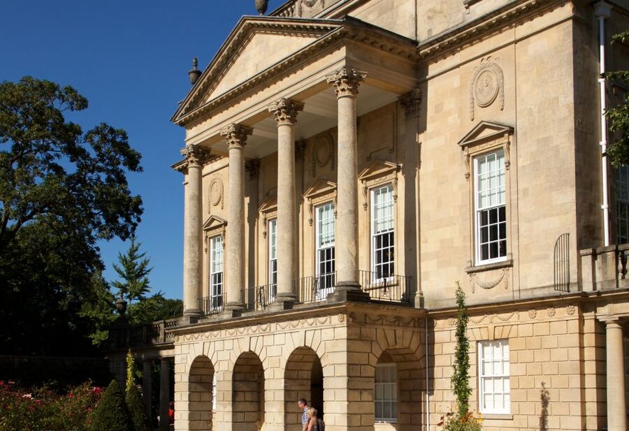 Bath: Bridgerton Filming Locations Walking Tour with Music - The Guildhall and Bath’s grand public spaces