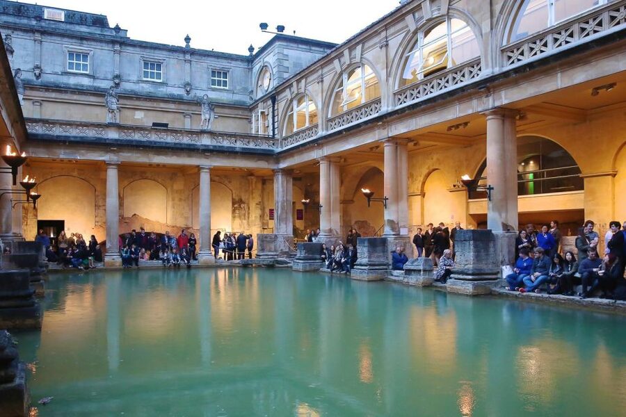 Bath: City Walking Tour with Optional Roman Baths Entry - Pulteney Bridge and the River Avon