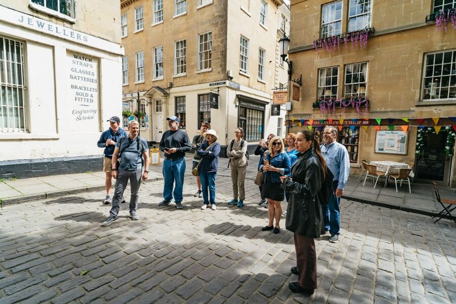 Bath: City Walking Tour with Optional Roman Baths Entry - How the guides shape the experience