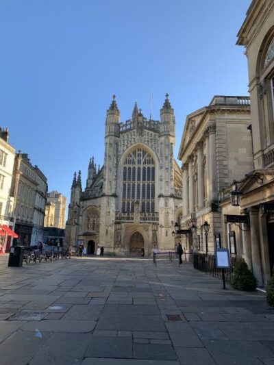 Guided City Walking Tour with Entry To The Roman Baths