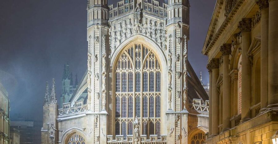 Bath: Guided Ghost Tour - Bath Abbey After Dark