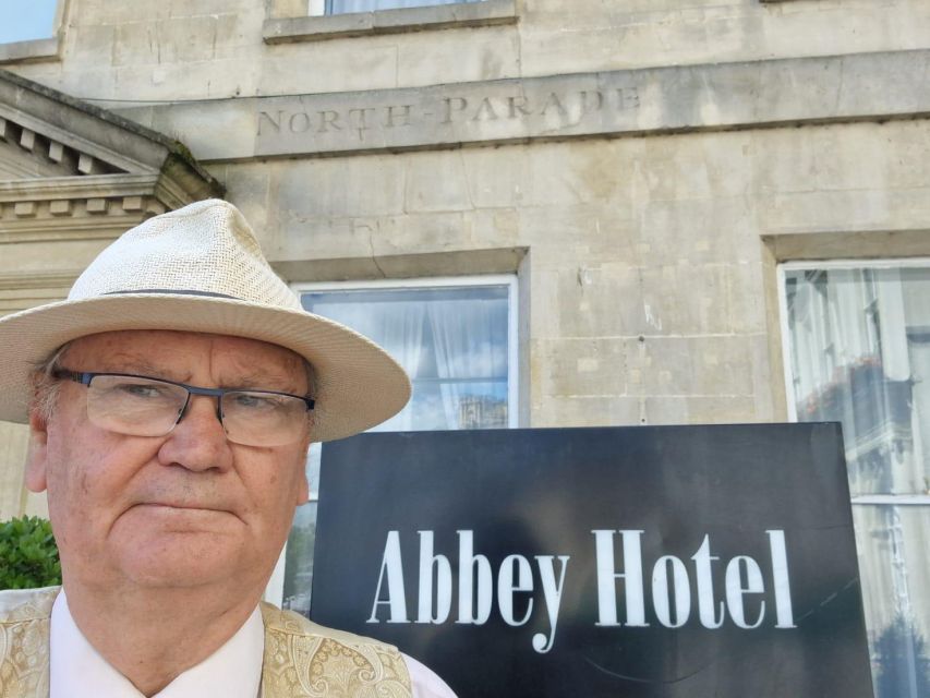 Bath: Guided Tour of Iconic Bridgerton Filming Locations - The Royal Crescent and Featherington House