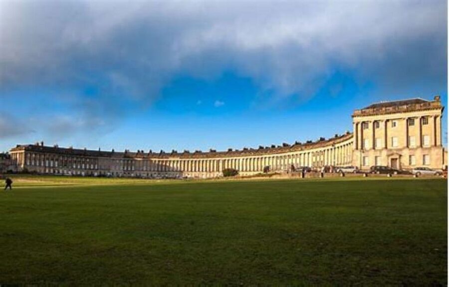 Bath: Local Pubs & Historic Sights Walking Tour (3h) - Starting outside Bath Abbey