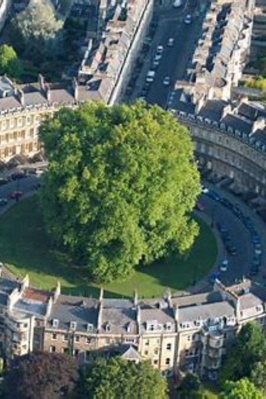 Bath: Local Pubs & Historic Sights Walking Tour (3h) - Queen Square reveals Bath’s social stage