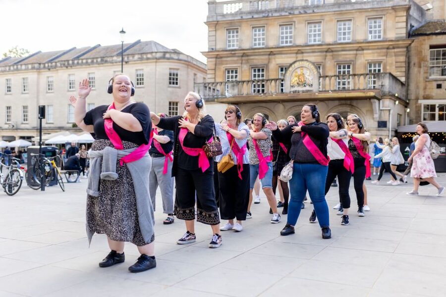 Bath: Silent Disco Guided Walking Tour - Bath Abbey, seen between dance moves