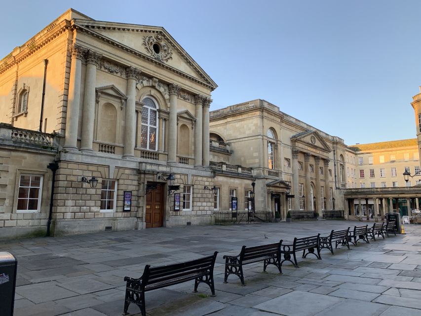 Bath: Walking Tour of Bath and Guided Tour of Bath Abbey - Starting beside Bath Abbey and the Roman Baths
