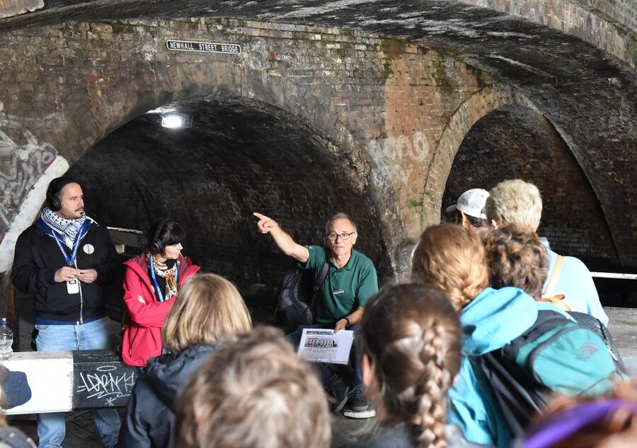 Birmingham: Discovering Birmingham Guided Walking Tour - Following Birmingham’s original canal system