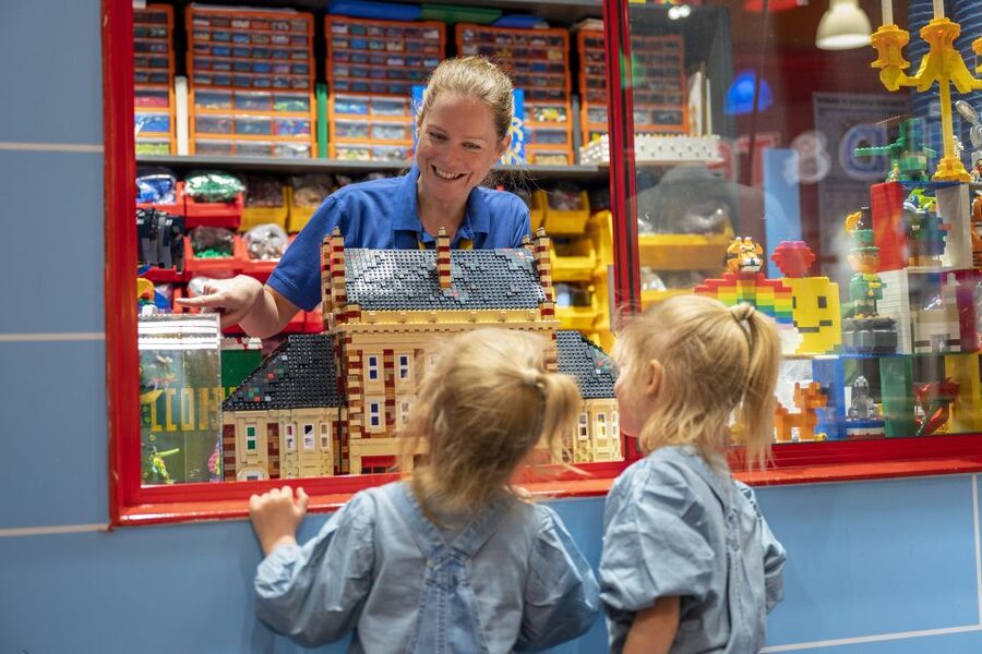 Birmingham: Legoland Discovery Centre Entry Ticket - Build stations for skyscrapers and cottages
