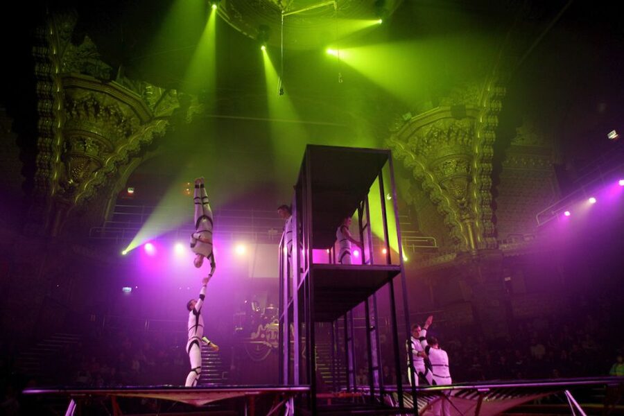 Blackpool: Blackpool Tower Circus Entrance Ticket - Lights, sound, and the 20-minute interval