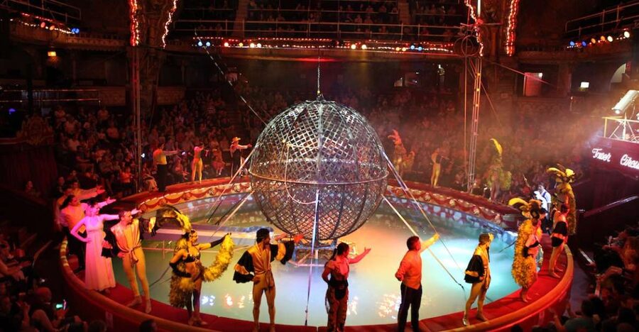 Blackpool: Blackpool Tower Circus Entrance Ticket - The opening sets the tone