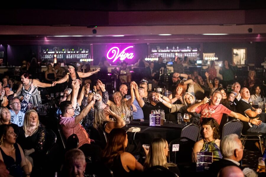Blackpool: Viva Voulez Vous ABBA Tribute Show Ticket - What the three-hour format means
