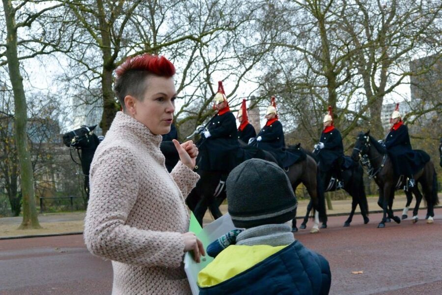 Bobbies, Corgis and the 7 Lions - Julia’s guiding style and the small-group format