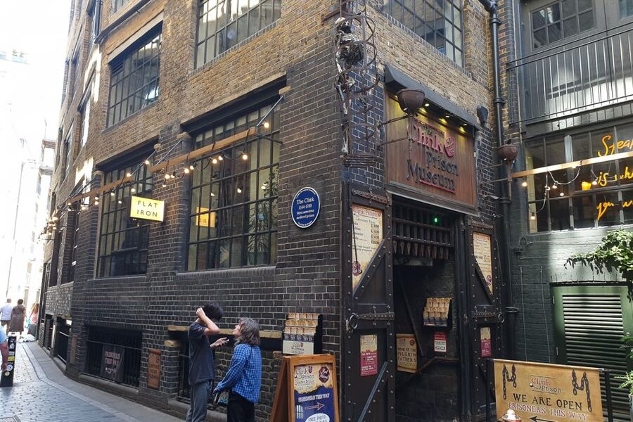 Booze, Brothels & the Bard: London's Bawdy Borough - The Hop Exchange and the George Inn