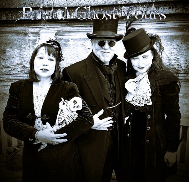 Bristol: Guided Ghost Tour - Christmas Steps: atmosphere with a physical challenge