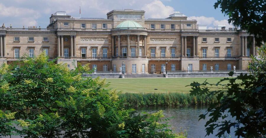 Buckingham Palace and Stonehenge Tour - The South Garden gives the palace visit room to breathe