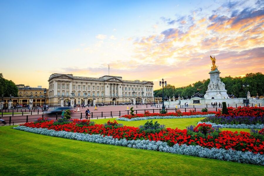 Buckingham Palace & Windsor Castle: Full-Day Tour - Why this royal double-header works