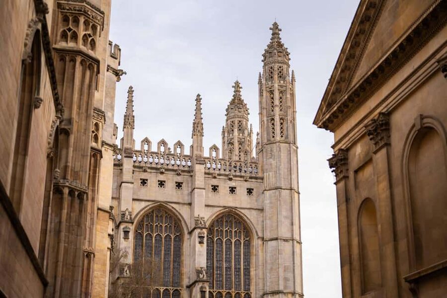 Cambridge: Alumni-Led Walking & Punting Tour w/Kings College - The colleges, from Corpus Christi to Trinity