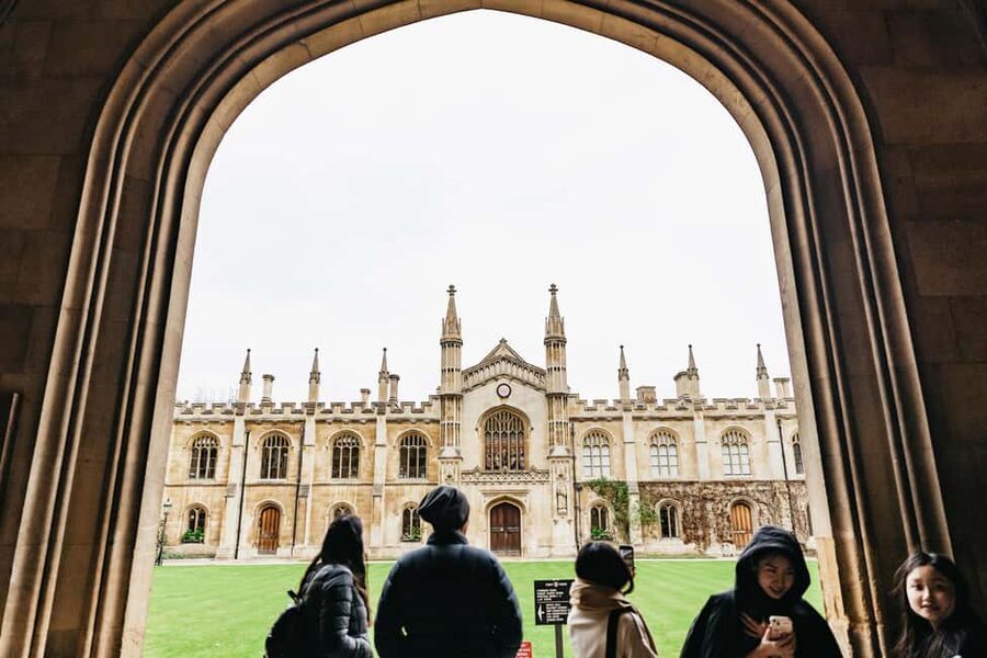 Cambridge: Alumni-Led Walking Tour w/ King's College Option - What this Cambridge tour is really like