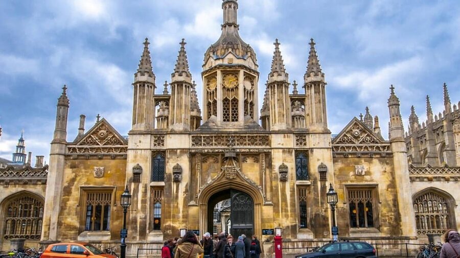 Cambridge: City Walking Tour & Exploration Game - The value of $37 for five people