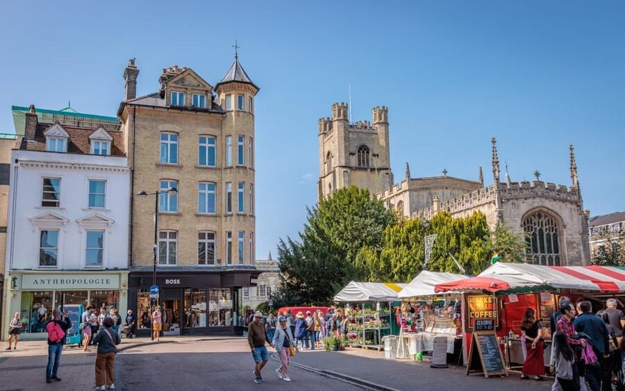Cambridge: City Walking Tour & Exploration Game - Who will enjoy the Cambridge Quest