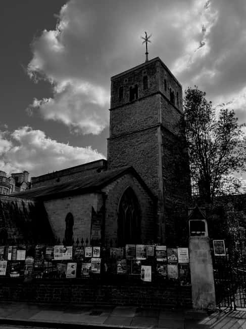 Cambridge: Ghost Tour Led by University Alumni Guide - Why Cambridge makes a good ghost-tour setting