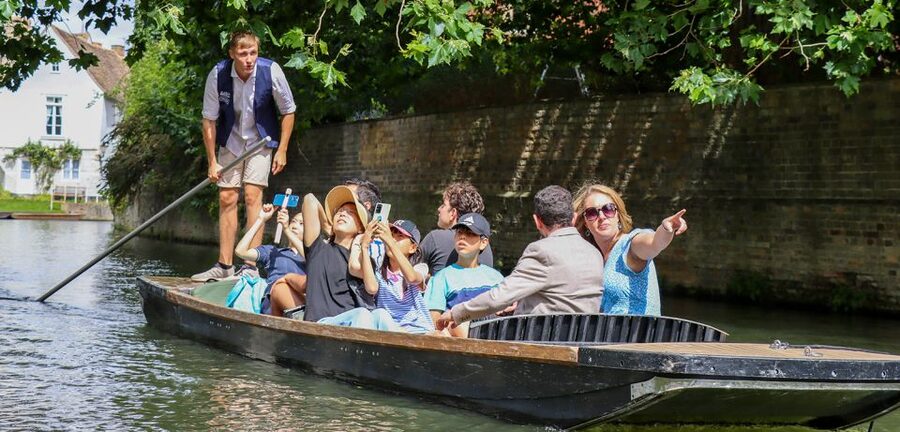 Cambridge: Shared Chauffeured Punting Tour - Rain, Blankets, and the Reality of the River