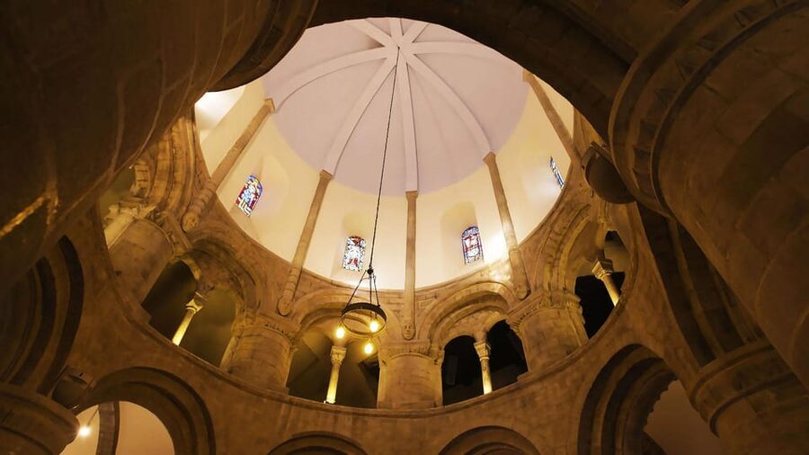 Cambridge: University Walking Tour - The Christian heritage theme, and who will enjoy it