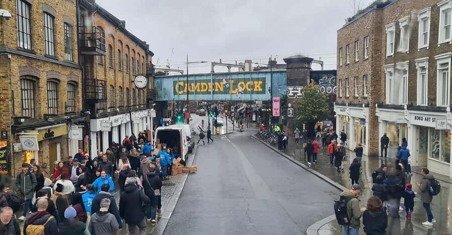 Camden Pub and Walking Tour - What Cornelius adds to the experience