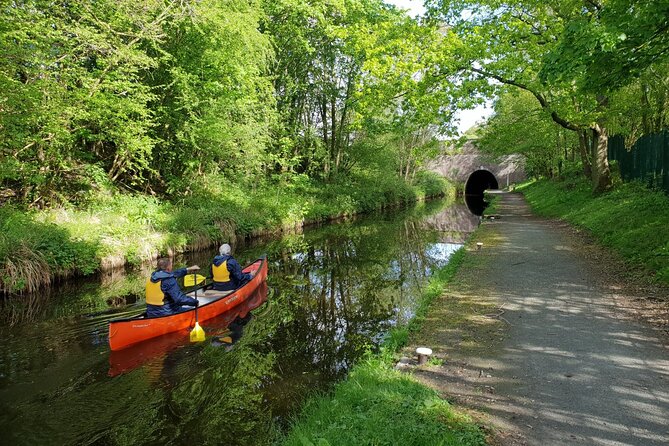 Canoe Trip Over the Pontcysyllte Aqueduct - Family outings and bringing your dog