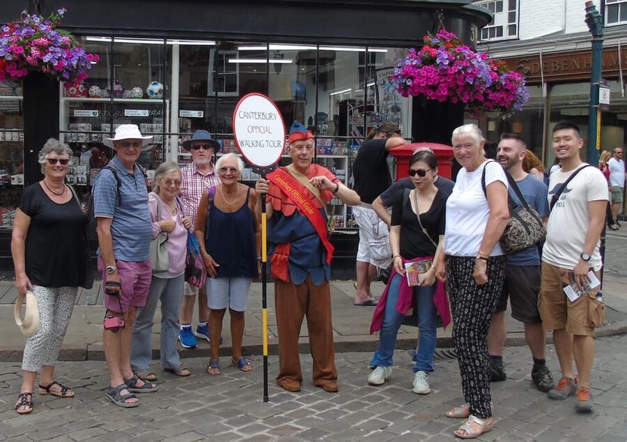 Canterbury: Walking Tour with Green Badge Guide - Who should book this walk?