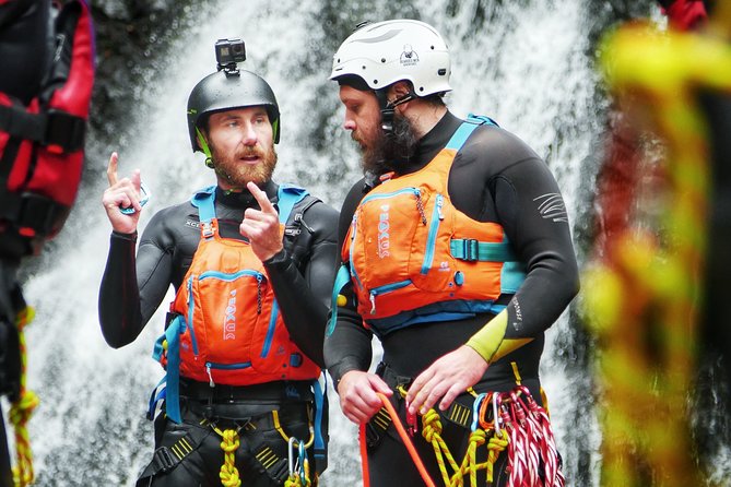 Canyoning in Snowdonia - How the guides shape the experience