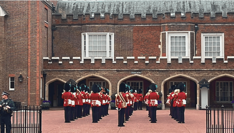 Changing of the Guard at Buckingham Palace - Is $26 a fair price?