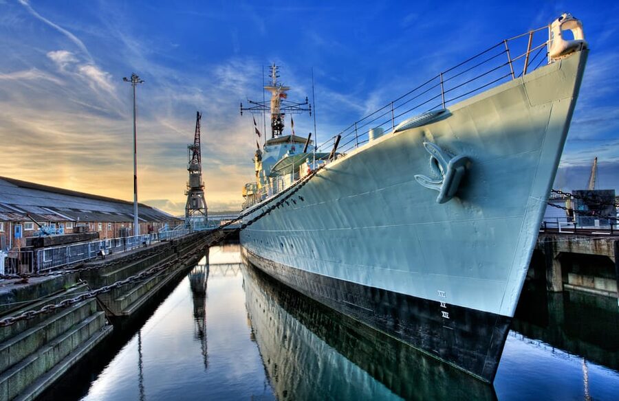 Chatham: The Historic Dockyard Chatham Annual Ticket - Taking the bridge of a Second World War destroyer