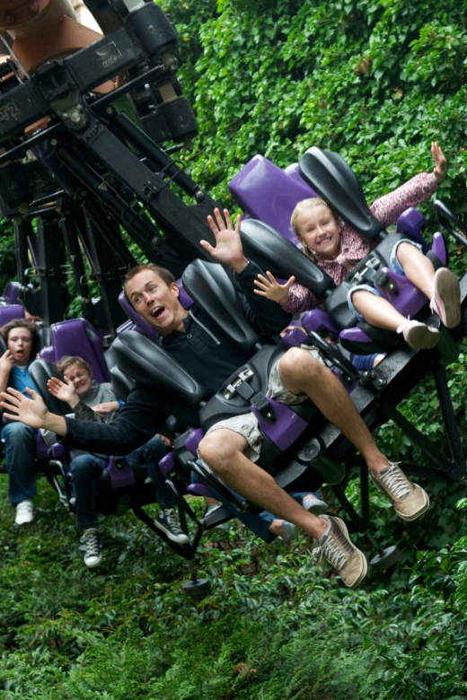 Chessington World of Adventures Resort: Entrance Ticket - African Kingdom and the safari truck