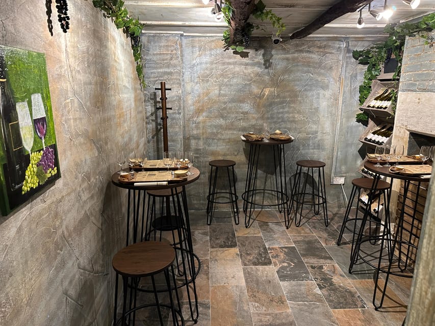 City of Bath: British Wine and Cheese Tasting Experience - A smart way to fit it into your Bath day