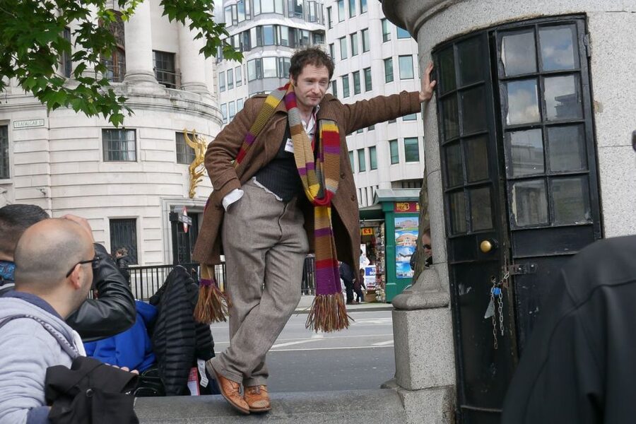 Doctor Who London Walking Tour - The bus ride and the practical catch