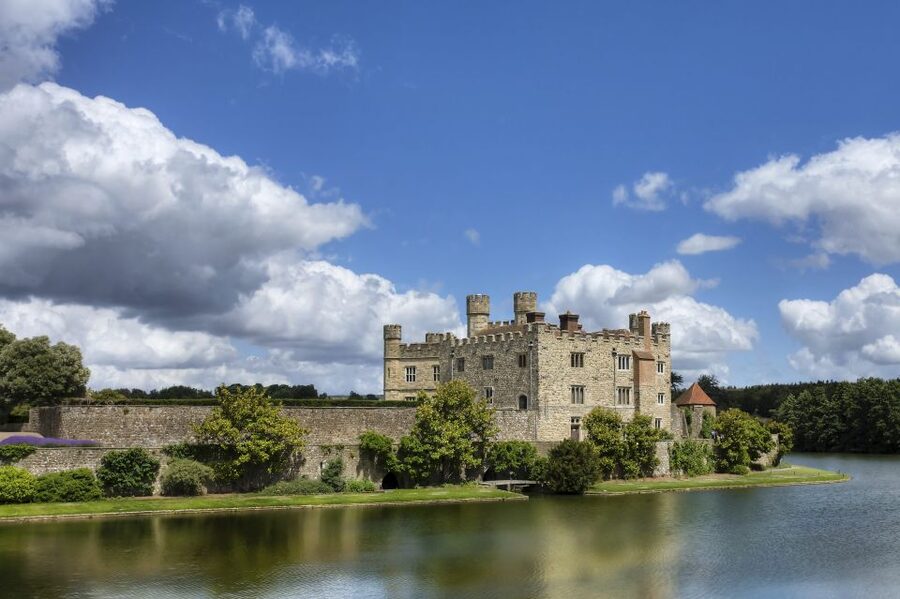 Dover to London & Heathrow via Canterbury and Leeds Castle - Canterbury: a focused walk through old England