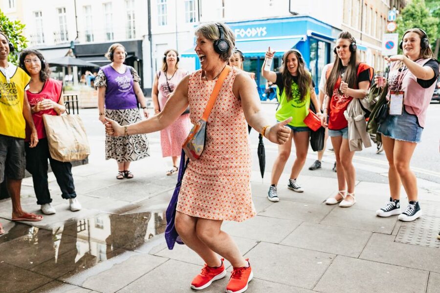 Drag Queen Disco Diva Tour - Silent Disco Walking Tour - Meeting the Host and Getting Into the Headphones