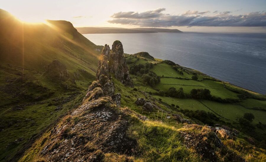 Dublin: Giant's Causeway, Dark Hedges & Titanic Guided Tour - The long ride home
