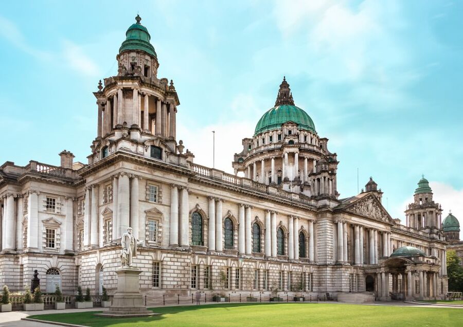 Dublin: Giants Causeway, Dark Hedges, Dunluce & Belfast Tour - A very full day from Dublin to Northern Ireland