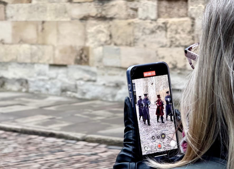 Early Access:Tower of London Opening Ceremony & Royal London - The Thames boat ride links two sides of London
