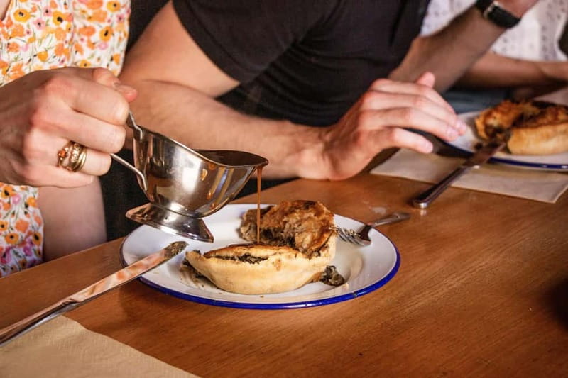 Eating London: Twilight Soho VIP Food & Drinks Tour - How the small group changes the evening