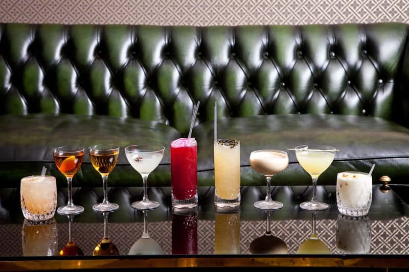 Eating London: Twilight Soho VIP Food & Drinks Tour - Soho’s stories between the plates