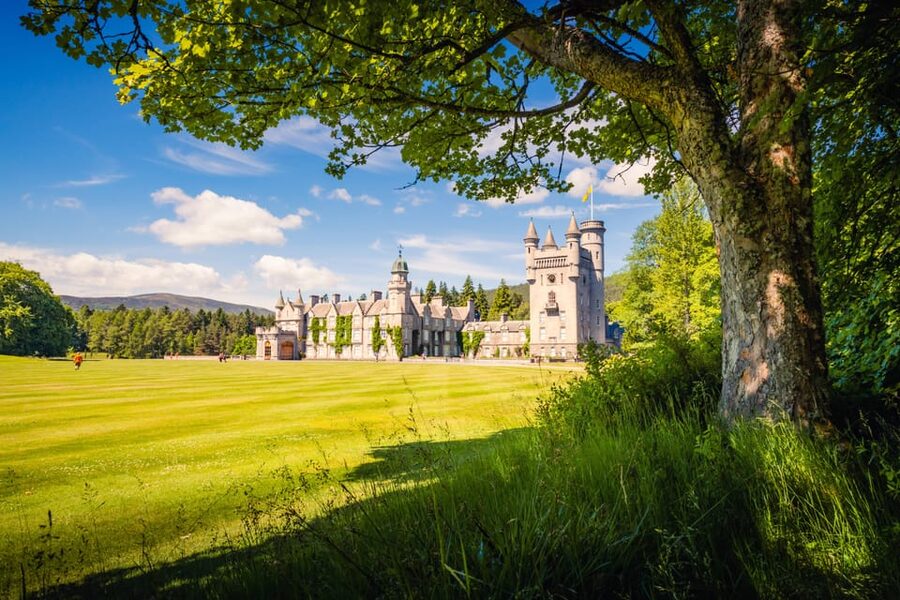 Edinburgh: Aberdeenshire, Balmoral Castle & Northeast Coast - St Cyrus and the road to Dunnottar Castle