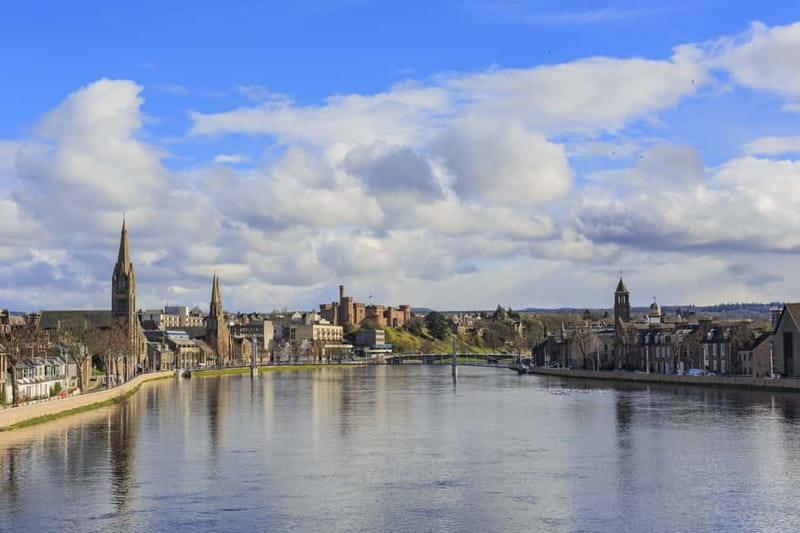 Edinburgh: Loch Ness, Inverness & Highlands Tour in Spanish - Key points at a glance