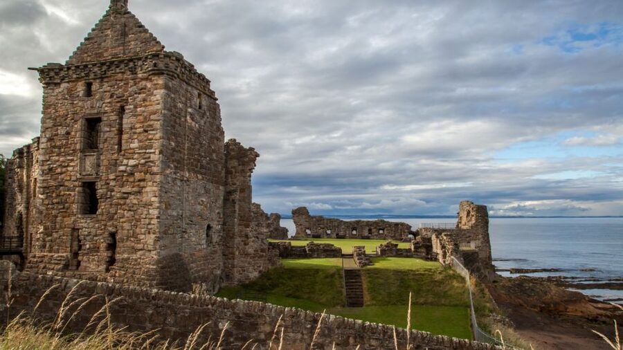 Edinburgh: St Andrews, Dunfermline Abbey and Fife Coast Tour - Why this Fife tour works in one day